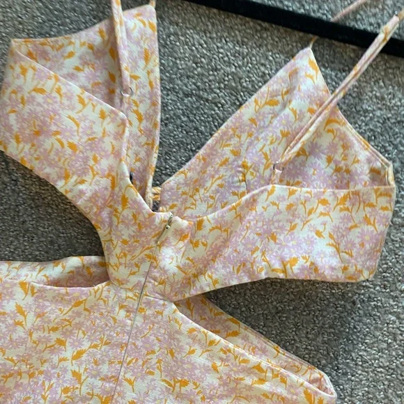 Zara Floral Dress - Picture 4 of 4